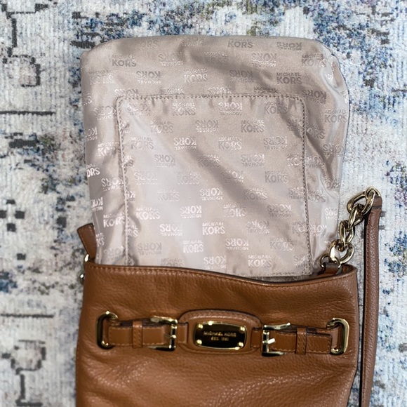 Michael Kors leather crossbody bag - Picture 6 of 8